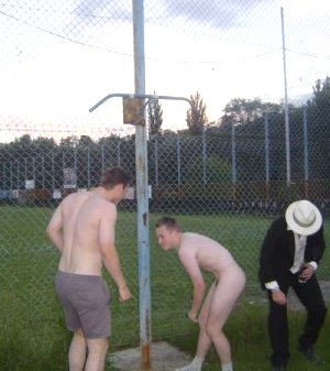 Naked pull-ups on tour